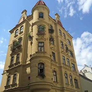 7th Heaven Center , Vienna Austria